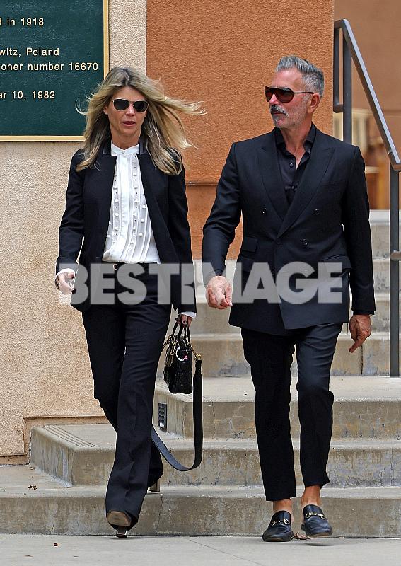Info - Lori Loughlin, officialise son divorce avec Mossimo Giannulli après 30 ans de mariage