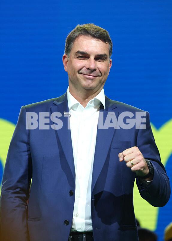 Info - Election présidentielle au Brésil : Flavio Bolsonaro visé par une enquête pour corruption