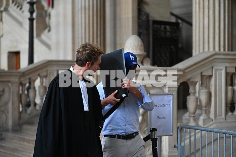 Premier jour du procès de Loik Le Priol et Romain Bouvier, respectivement accusés de meurtre et de tentative de meurtre de F.M.Aramburu à la cour d'assises de Paris