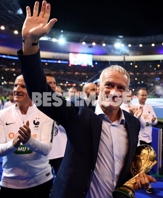 Info - Didier Deschamps mettra un terme à 14 années de présence en tant sélectionneur de l’équipe de France lors de la 
