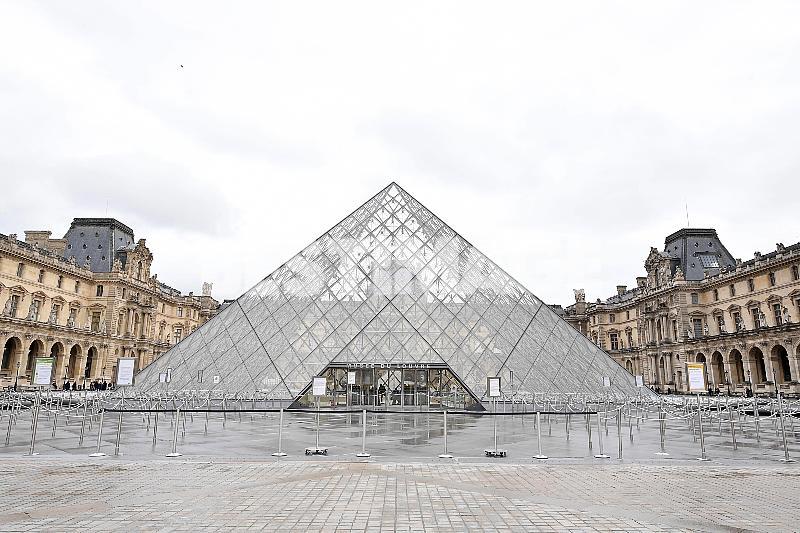 Info - Canicule à Paris : le musée du Louvre ferme ses portes plus tôt les quatre prochains jours