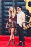 Paris Jackson présente officiellement son nouveau compagnon Hayden Karchmer à la première de 