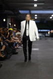 Info - Sharon Stone défile pour Vêtements 